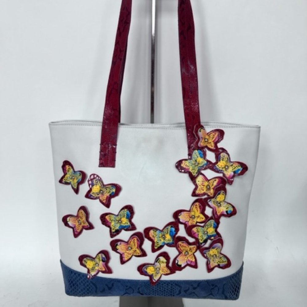 Sharif tote